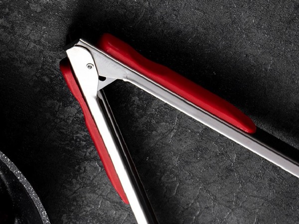 Grillzange aus Edelstahl offen